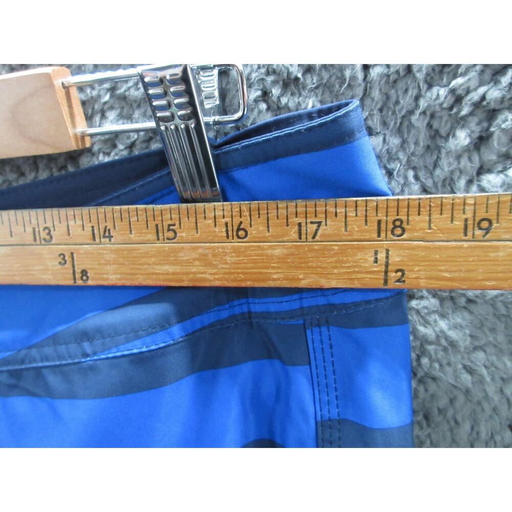 The North Face Swim Trunks Mens Sz 34 Board Shorts Blue Stripes Swimming Pockets - Picture 5 of 13